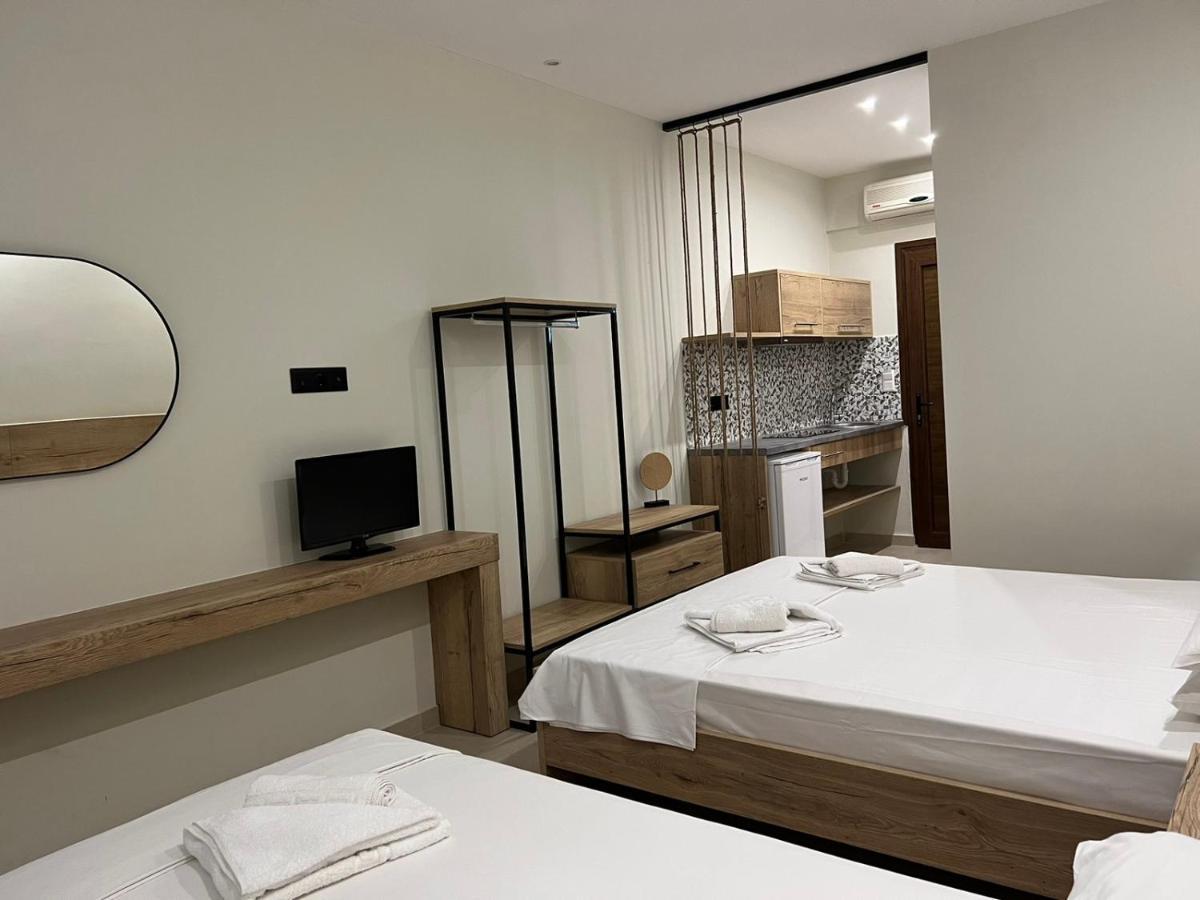 Elenasrooms Kallithea  ภายนอก รูปภาพ