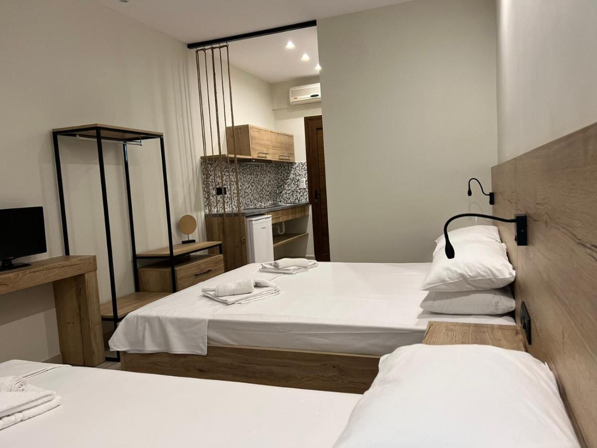 Elenasrooms Kallithea  ภายนอก รูปภาพ